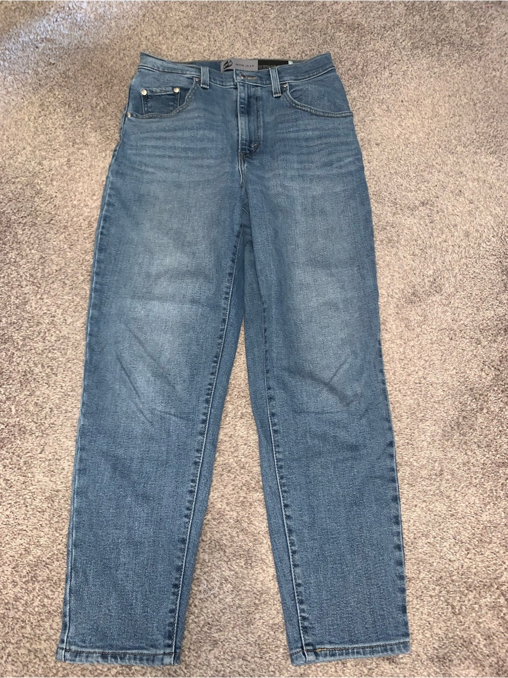 Levi's Silver Tab Women's Straight Leg Mom Jeans in Medium Blue Wash